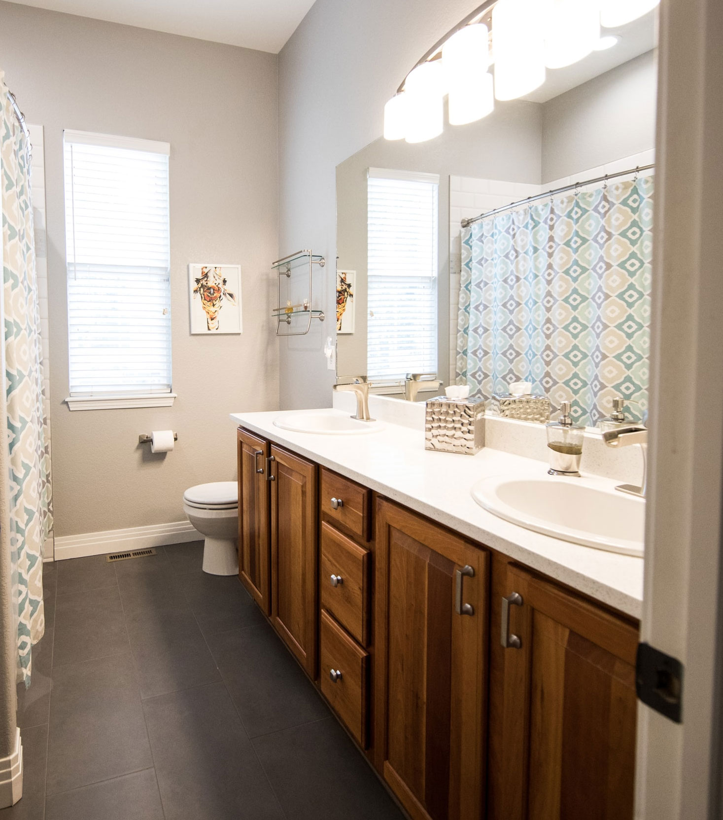 Clean bathroom renovation